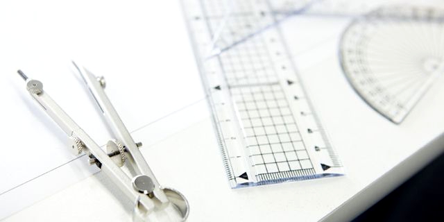 私の会社のオフィスは、人通りの多いところにリースしています